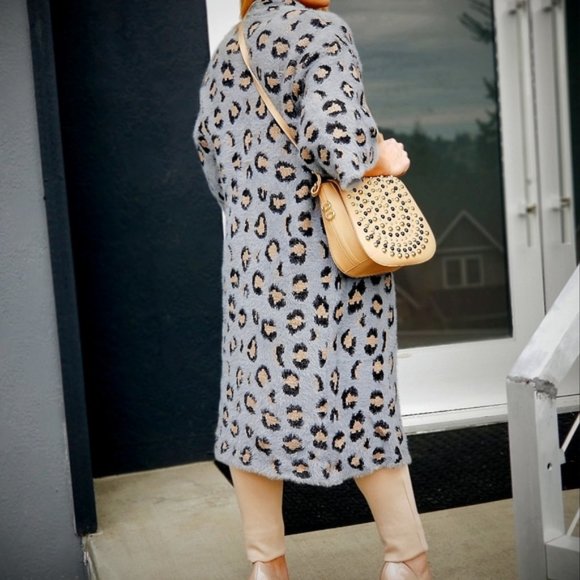 Leopard Print Super Soft Fuzzy Cardigan - Picture 2 of 7